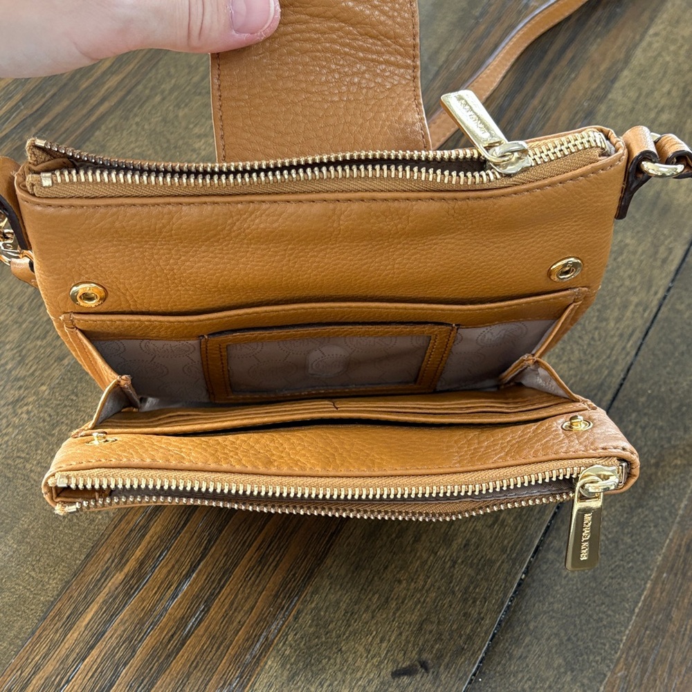 Michael Kors Tan Crossbody Bag - Picture 4 of 9